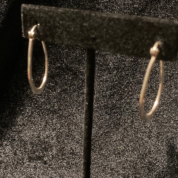 Silver hoops, large & small - 3 different pairs - Picture 9 of 11